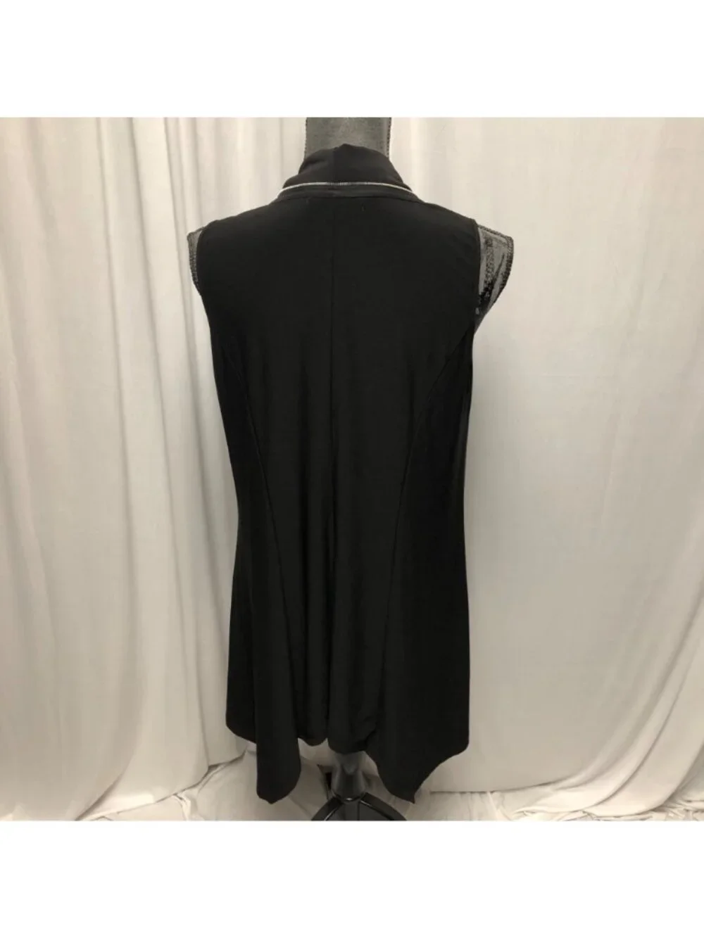 125 Apparel Amy Zipper Vest Womens Sz Medium Black Sleeveless Open Cardigan NEW